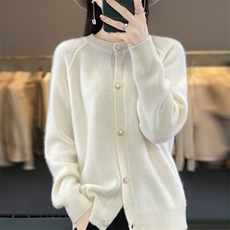 2025秋季新款毛衣女遮肚宽松显瘦早秋百搭针织新款圆领开衫上衣女，女装羊毛衫，大美人高端店
