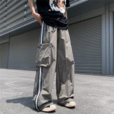 灰绿色