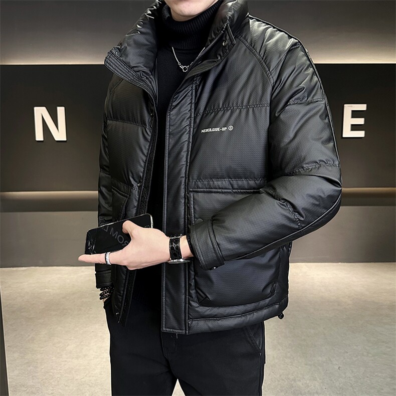 B3538671P140黑2025年立领冬季新款男格纹皮料外套【非标】,女装短外套,电商B353