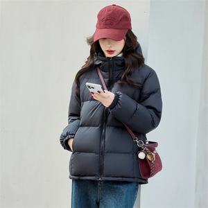 黑色百搭加厚连帽羽绒服女时尚修身显瘦5层分格冬天保暖外套图片