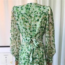 韩版碎花连衣裙，女装连衣裙，六月(4F)