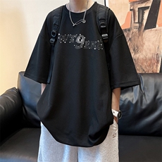 黑色