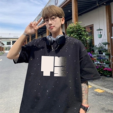 黑色