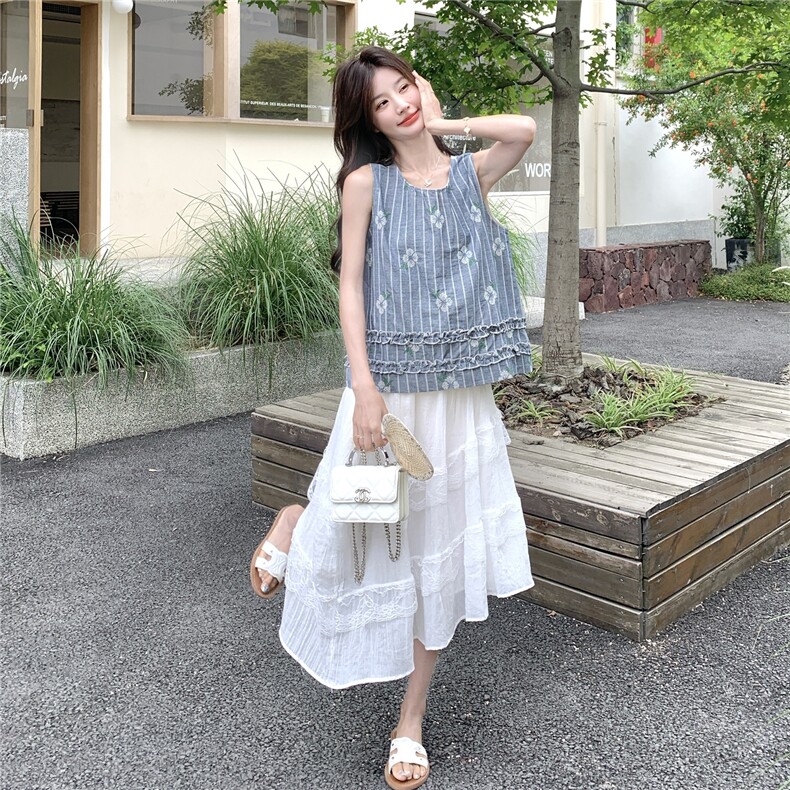 温柔风条纹花朵背心套装女夏季2025气质减龄蕾丝拼接半身裙两件套图片