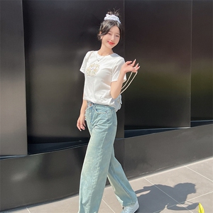新款民族风刺绣牛仔套装女两件套显瘦时尚潮流图片