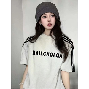 抖音得物品质二开240克宽松纯棉美式潮牌印花三条杠中性风短袖T恤图片