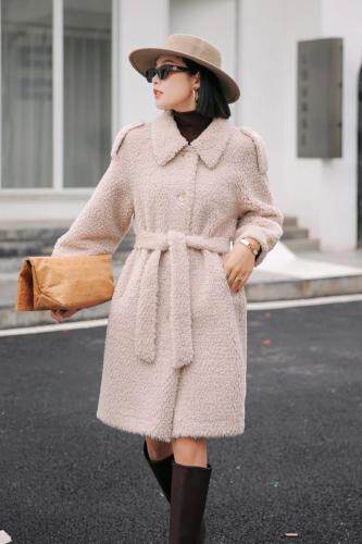 现货皮毛一体，女装，斯瑞威