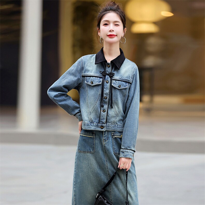 2024新款春装单排扣翻领减龄复古扣显瘦牛仔外套上衣,女装牛仔外套,江南富贵女