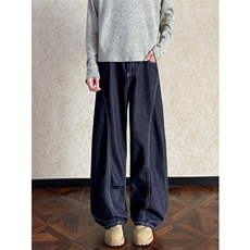 深蓝色