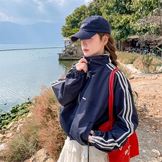 蕾丝拼接休闲短款外套女2025春季新款小个子洋气减龄宽松夹克上衣，女装短外套，2C086
