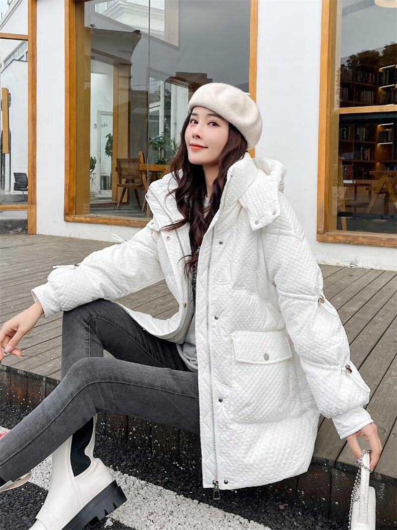 时尚潮流新面料羽绒服90%白鸭绒,女装羽绒服,宫廷韵色