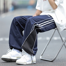 藏青色