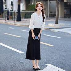 BAO现货2026新款春装时尚气质优雅立体植花衬衣百搭半身裙两件套，女装套装/套裙，卡杰菲