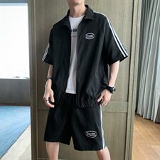 黑色