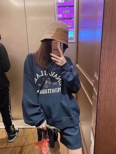 新款套装图片