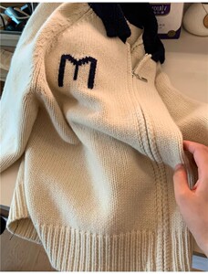 秋冬新款翻领开衫女拉链宽松M字母polo领针织衫韩版毛衣外套图片