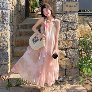 粉色法式旅游度假超仙吊带裙女2025夏季新款印花假两件初恋连衣裙图片