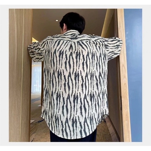 高级感情侣装夏季斑马纹长袖衬衫男韩版宽松痞帅翻领设计衬衣潮男图片