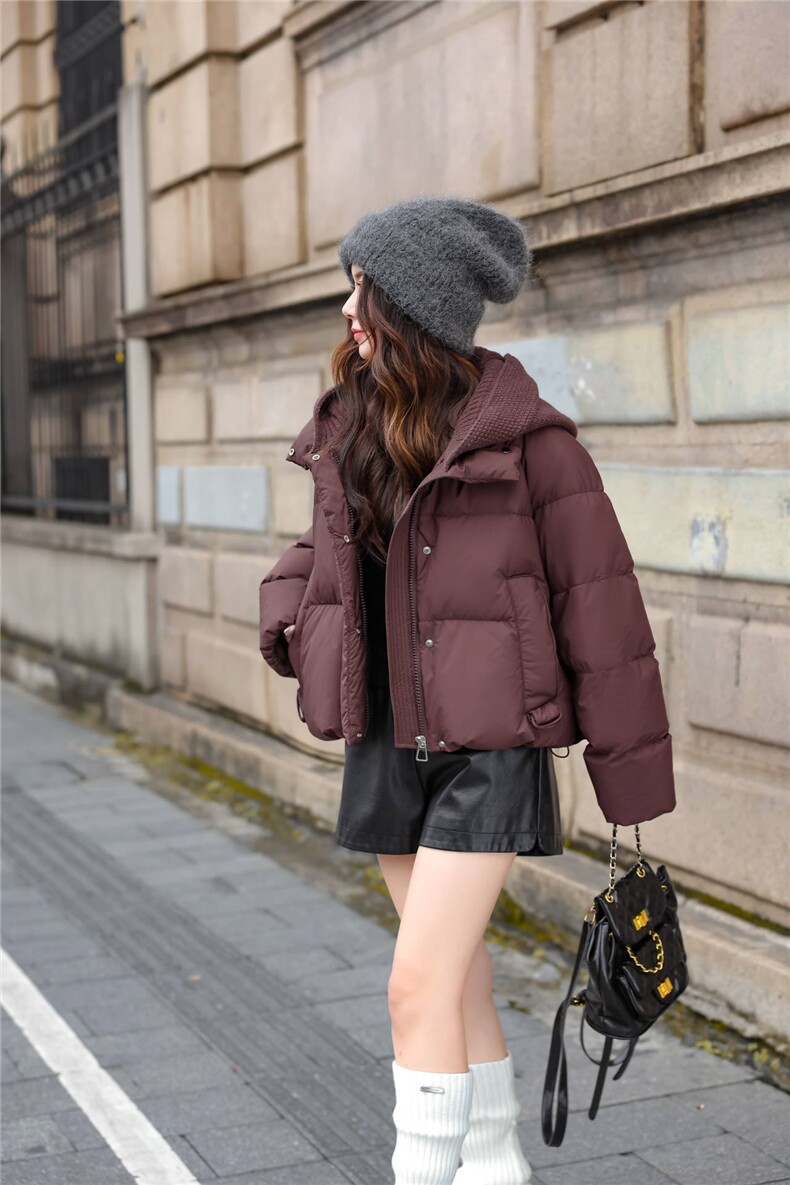2025年秋季保暖厚款短款,女装羽绒服,牛米欧羽绒服工厂店