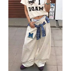 灰色