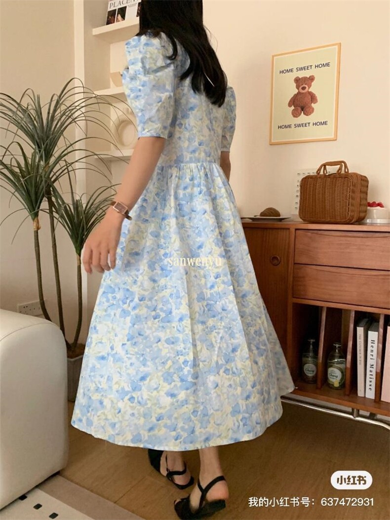 夏季韩系新款碎花连衣裙，女装连衣裙，三文鱼