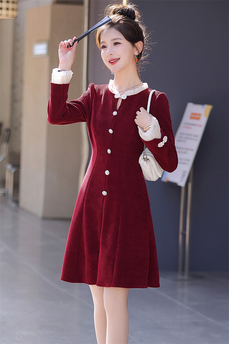 新中式红色小香风连衣裙女2025春秋新款气质修身小个子长袖A字裙,女装连衣裙,冬木谷雨