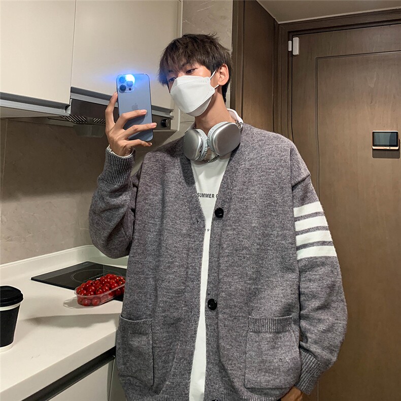港风民宿秋款四条杠开衫V领毛衣M350特批55控88,男装针织衫/毛衣,电商A247