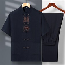 黑色短袖
