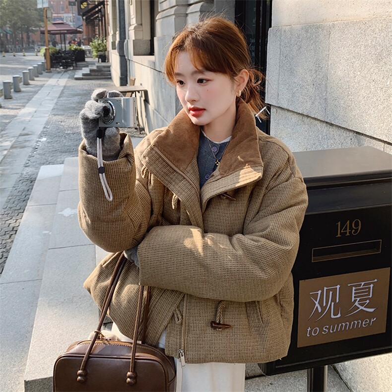 超好看黄色短款牛角扣立领羽绒服女冬2024新款学院风90白鸭绒外套,女装羽绒服,浙宝285（原212）