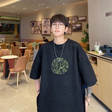 黑色