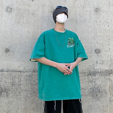 草绿色