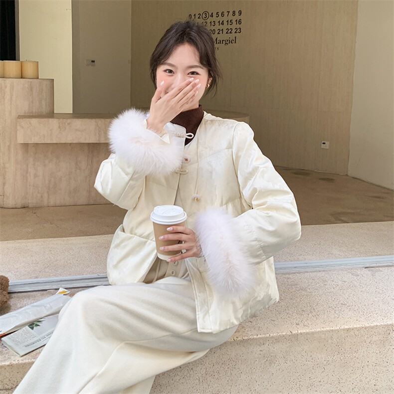 新中式人丝提花羽绒服女冬季欧货高端狐狸毛袖口90白鸭绒保暖外套，女装羽绒服，纯色衣恋
