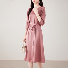 夏季高级感小众设计长裙子高冷御姐风法式气质显瘦收腰连衣裙，女装连衣裙，亿美羊绒