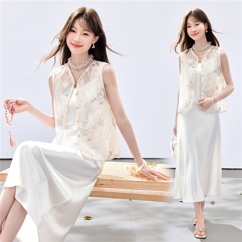 夏季新款现货！2026新中式洋气时尚重工马甲+珍珠吊带裙两件套女,女装套装/套裙,央宝儿