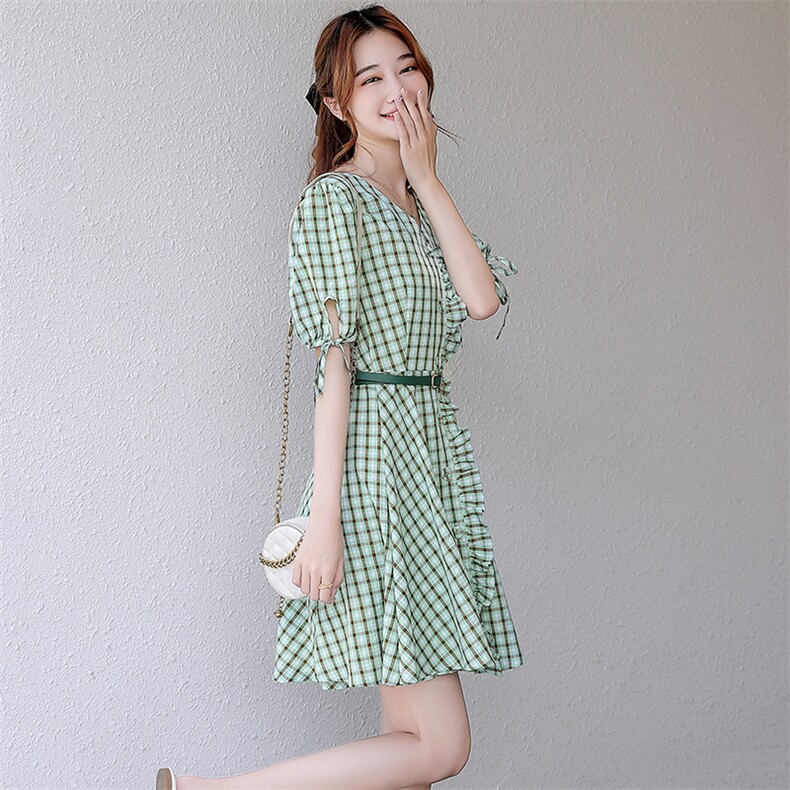 v领连衣裙女夏装2021年新款时尚收腰显瘦气质减龄中长格子裙，女装连衣裙，寒都衣屋