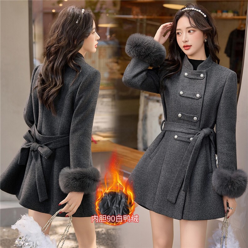 2025年冬季90羽绒狐狸毛公主风韩式军阀女主风格小香风套装女高级，女装羽绒服，小九月