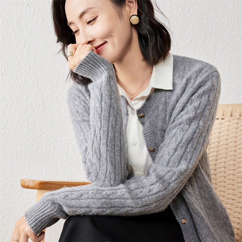 2025年秋季新款百搭女士长袖圆领套衫,针织衫/毛衣,春贝羊绒