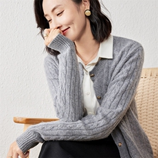 2025年秋季新款百搭女士长袖圆领套衫，女装针织衫/毛衣，春贝羊绒