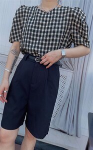 格子洋气款小衫图片