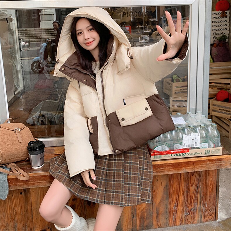 连帽撞色拼接时尚连帽羽绒服2024年冬季,女装羽绒服,微微衣阁