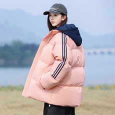 浅粉色