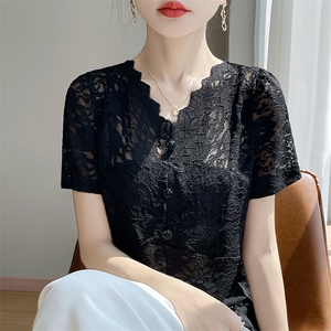 高端2025夏季新款时尚花边V领镂空蕾丝衫女显瘦百搭短袖显瘦上衣图片