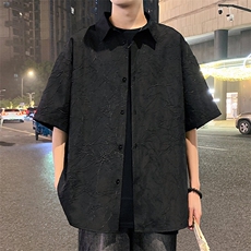 黑色