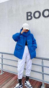 朵缇羽绒服图片