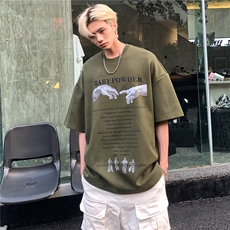 军绿色