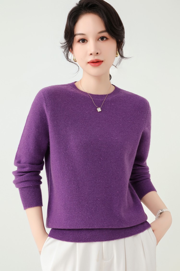 时尚百搭女士羊毛衫 优雅紫色圆领长袖毛衣 秋冬必备单品图片