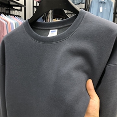 深灰色