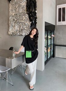 夏装新款、配绿色包包超洋气图片
