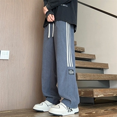 灰色