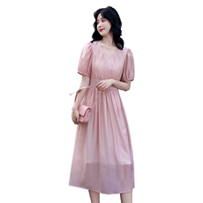 高级感天丝连衣裙女夏季2025新款名媛风收腰显瘦V领法式气质长裙，女装连衣裙，阳光伊恋
